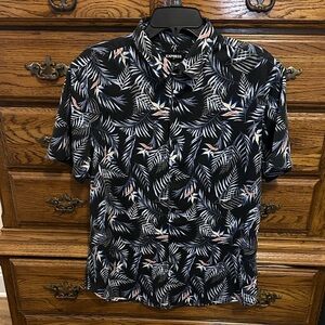 Express Black and White Tropical Print Shirt 👕